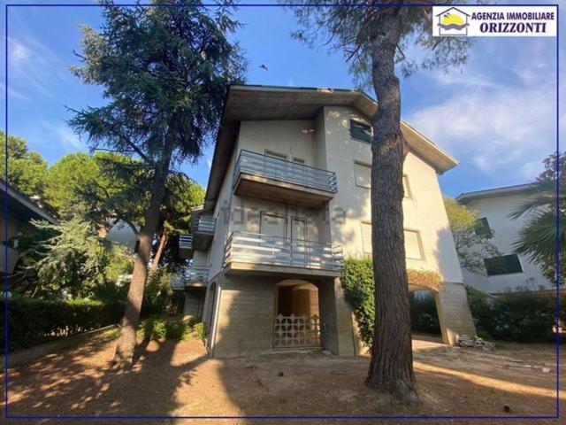 Casa in vendita a Unione dei Comuni della Val Vibrata, Tortoreto