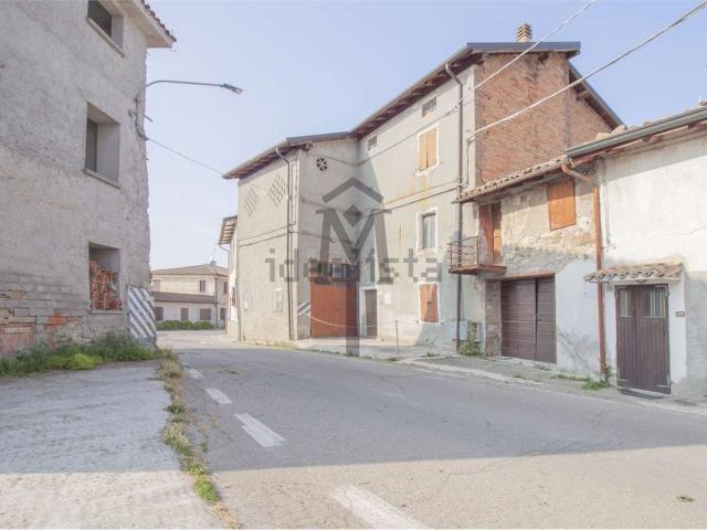 Casa in vendita a Tresinaro - Secchia, Re