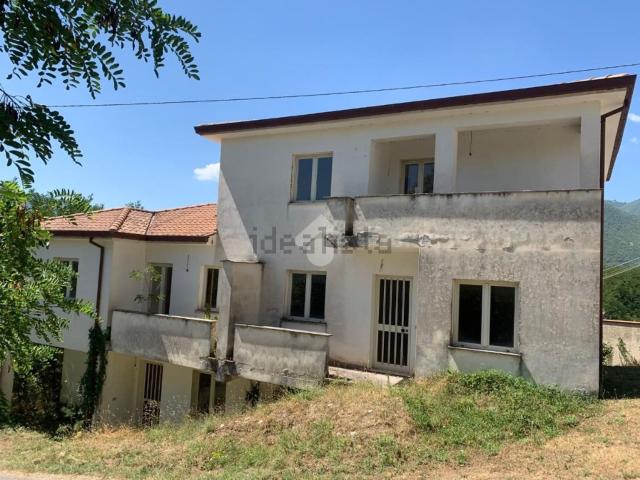Casa in vendita a Atina Inferiore - Ponte Melfa, Atina