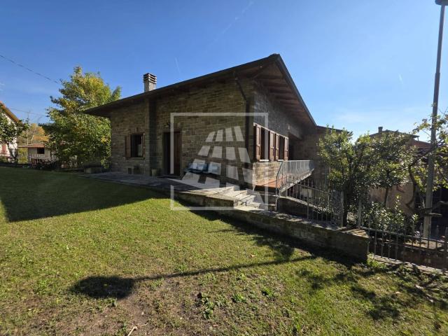 Casa in vendita a Appennino Reggiano, Re