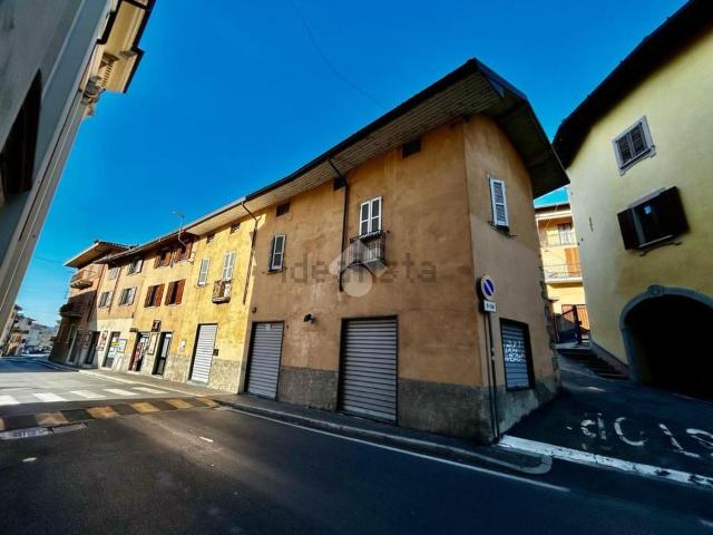 Casa in vendita a Desenzano al Serio, Albino