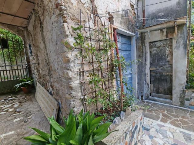 Casa in vendita a Gildona, Carrara