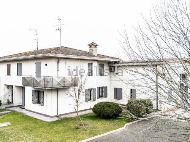 Casa in vendita a Pegognaga, Lombardia