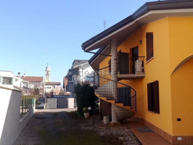 Casa in vendita a Pogliano Milanese, Lombardia