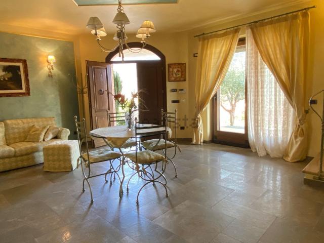 Casa in vendita a Marche, Pesaro E Urbino