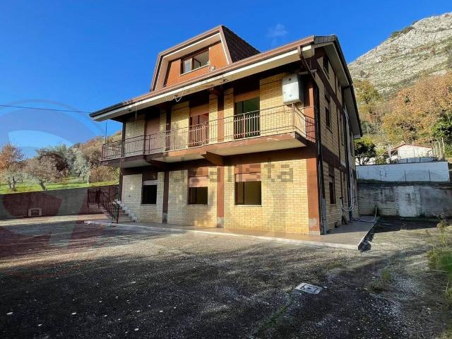 Casa in vendita a Roccasecca, Lazio