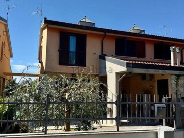 Casa in vendita a Borgo Rivo, Terni