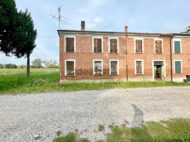 Casa in vendita a Roncoferraro, Lombardia