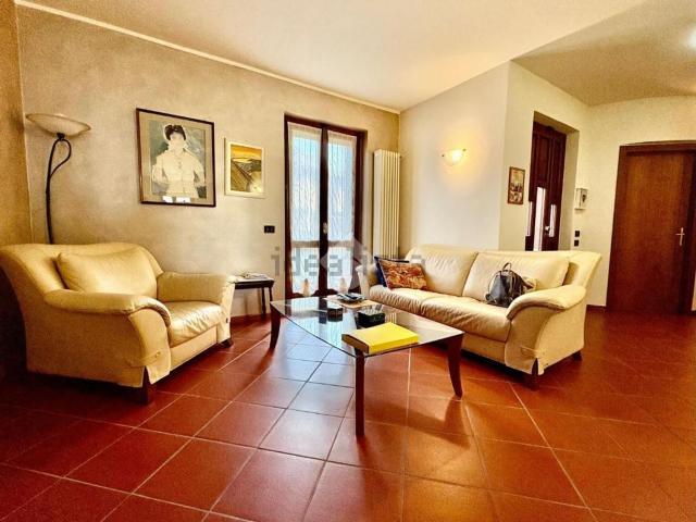 Casa in vendita a Calcinate, Lombardia