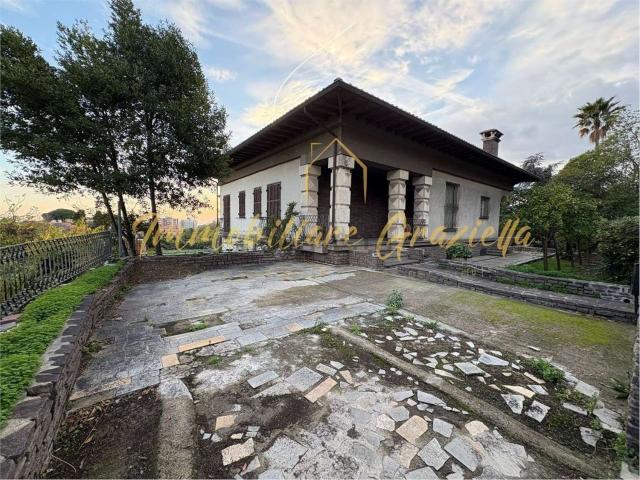 Casa in vendita a Vallecrosia, Liguria