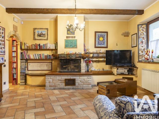 Casa in vendita a Marche, Macerata