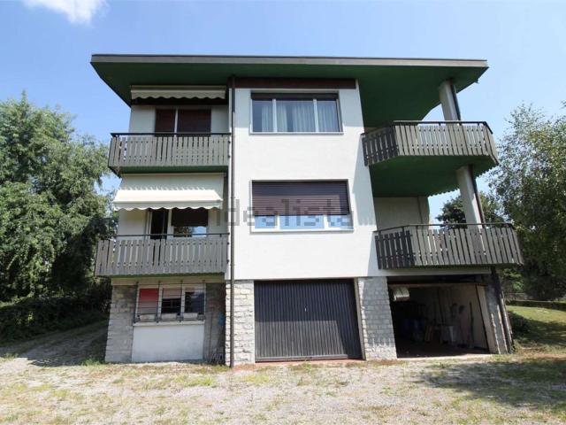 Casa in vendita a Lipomo, Como
