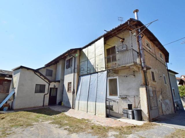 Casa in vendita a Mombasiglio, Cuneo