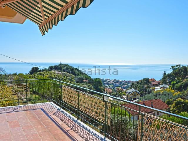 Casa in vendita a Bordighera, Liguria