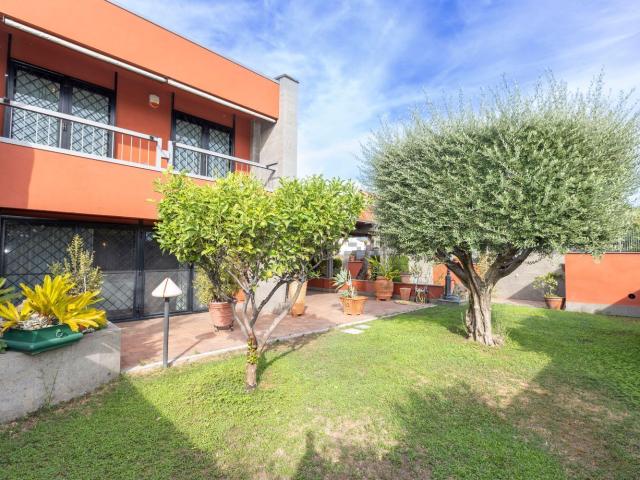 Casa in vendita a Acqua Acetosa, Roma Capitale