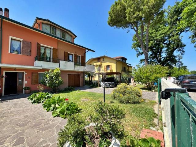 Casa in vendita a Vallefoglia, Marche