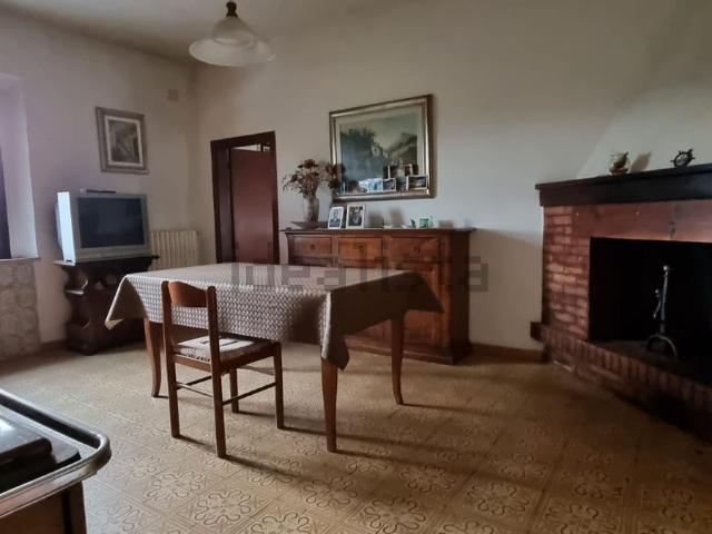 Casa in vendita a Unione dei Comuni Circondario dell'Empolese Valdelsa, Lucardo