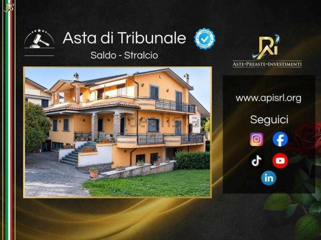 Casa in vendita a Montefiascone, Viterbo