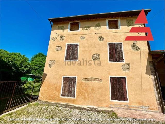 Casa in vendita a Rosà, Veneto