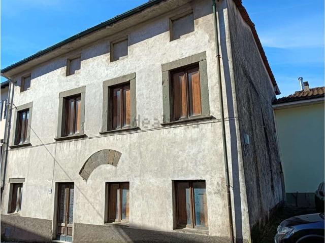 Casa in vendita a Unione dei comuni Media Valle del Serchio, Borgo A Mozzano