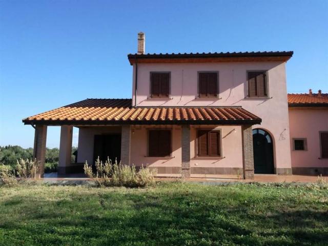 Casa in vendita a Cecina, Toscana