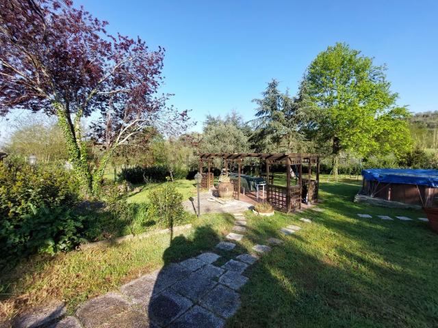 Casa in vendita a Lamporecchio, Toscana