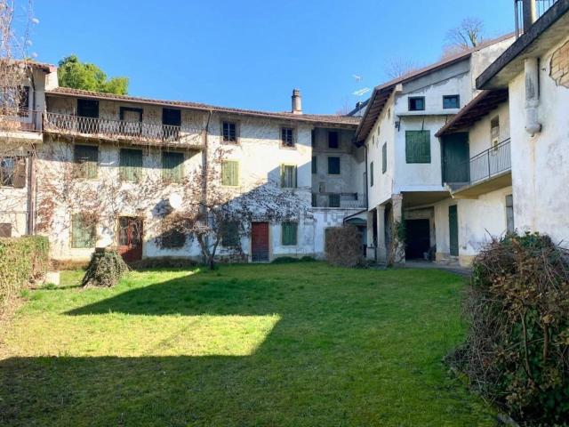 Casa in vendita a Castelnovo Del Friuli, Friuli-Venezia Giulia