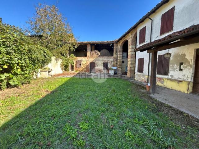 Casa in vendita a Piemonte, Asti