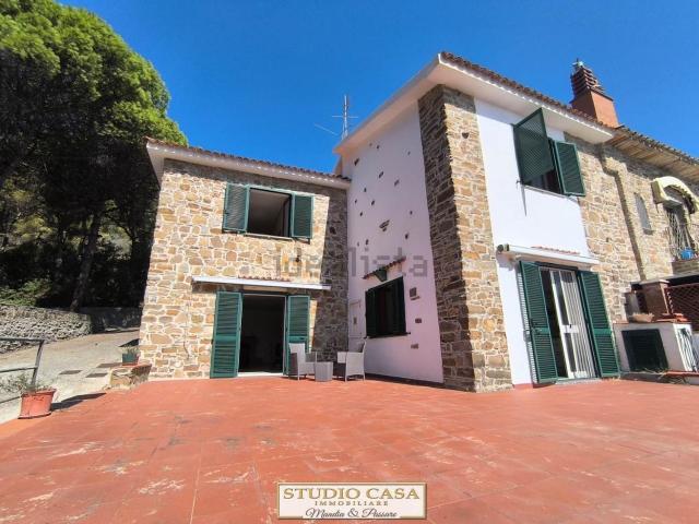 Casa in vendita a Ogliastro Marina, Castellabate
