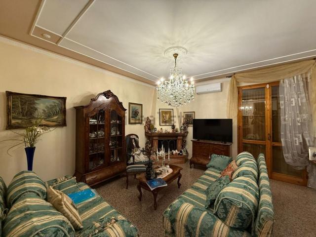 Casa in vendita a Buon Pastore-Sant'Agnese-San Damaso, Modena