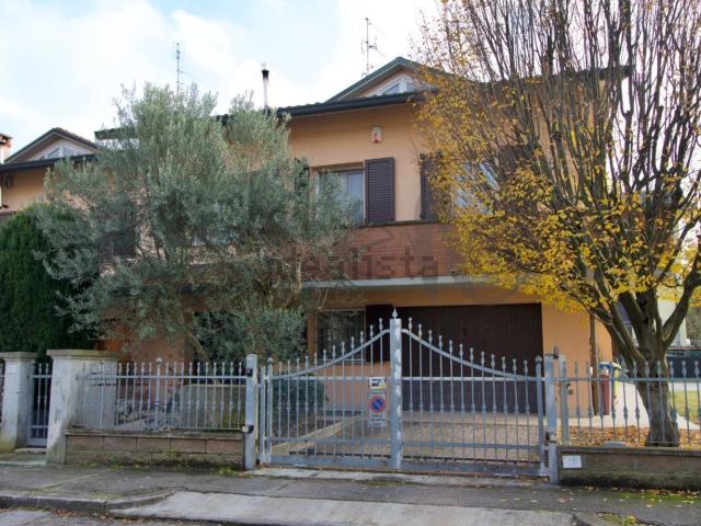 Casa in vendita a Unione di Comuni della Romagna Forlivese, Quattro