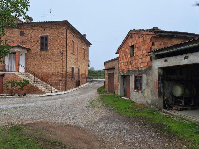 Casa in vendita a Pieve Di Sinalunga, Toscana