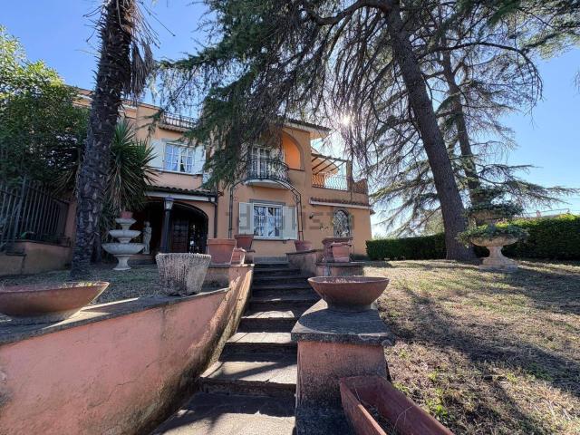 Casa in vendita a Guidonia Montecelio, Roma Capitale