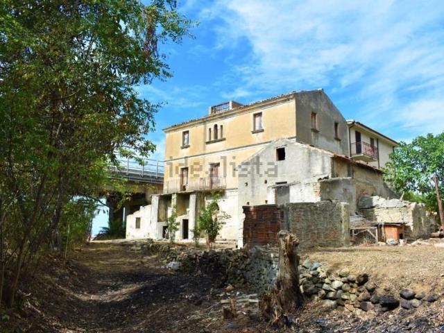 Casa in vendita a Calabria, Cosenza