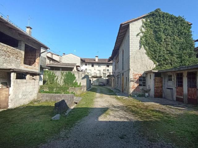 Casa in vendita a Nespoledo / Gnespolêt, Lestizza / Listize
