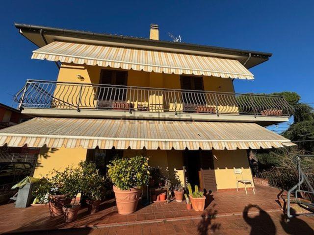 Casa in vendita a Borgo a Buggiano, Pistoia
