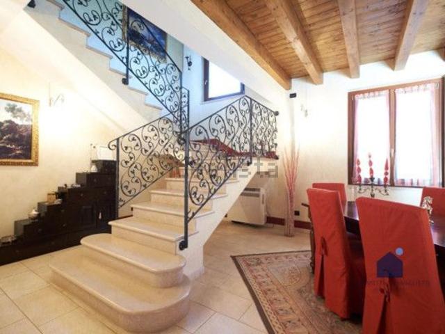 Casa in vendita a Castenedolo, Lombardia