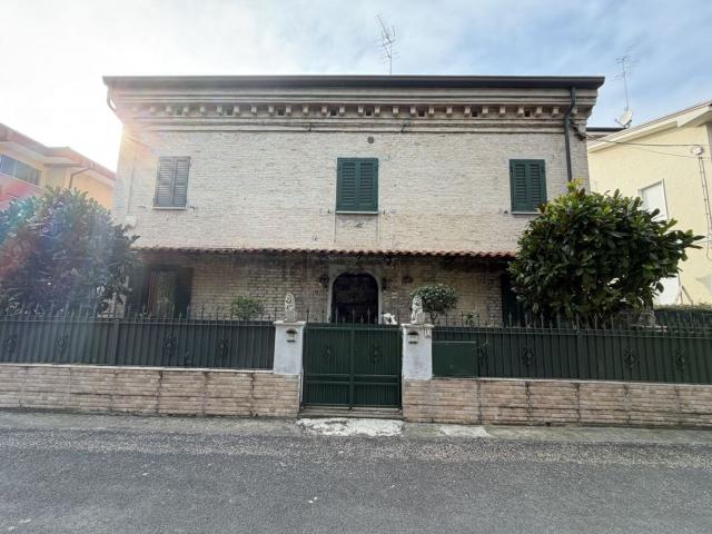 Casa in vendita a Marche, Ancona