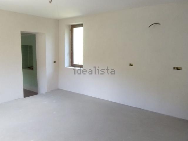 Casa in vendita a Comunità Montana Valli del Verbano, Brissago Valtravaglia