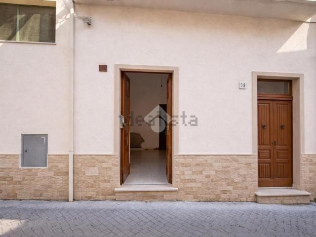 Casa in vendita a Riposto, Sicilia