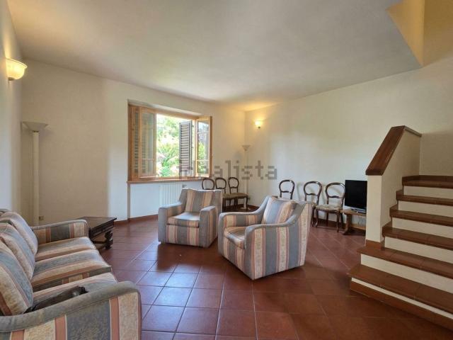 Casa in vendita a Galcetello e Villa Fiorita, Prato