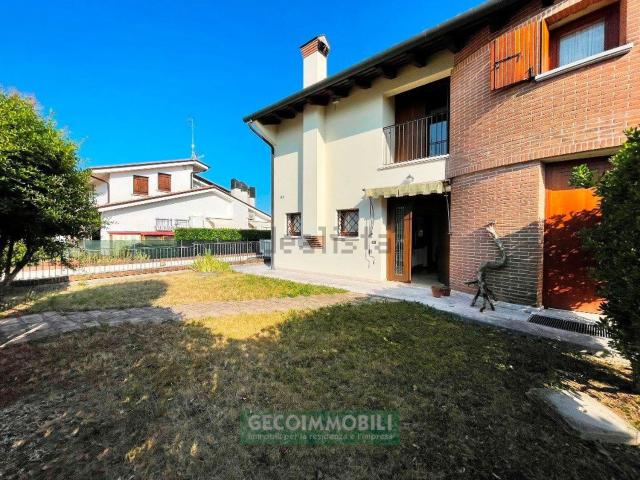 Casa in vendita a Fonte, Pederobba