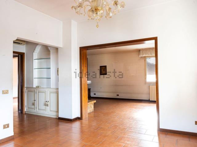 Casa in vendita a San Faustino-Madonnina-Quattroville, Modena