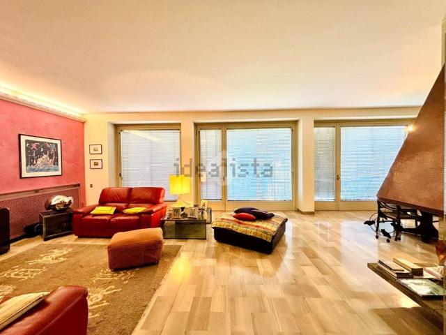 Casa in vendita a Fino Mornasco, Como