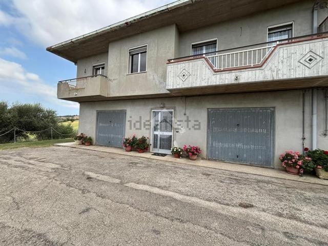 Casa in vendita a Atri, Abruzzo
