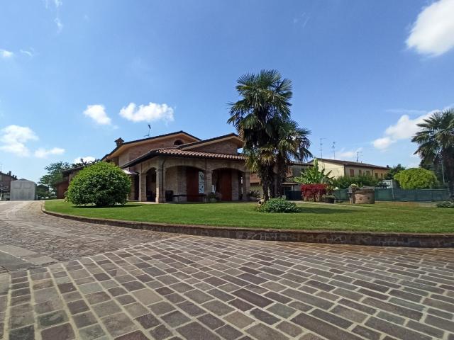 Casa in vendita a Unione Alto Ferrarese, Cento