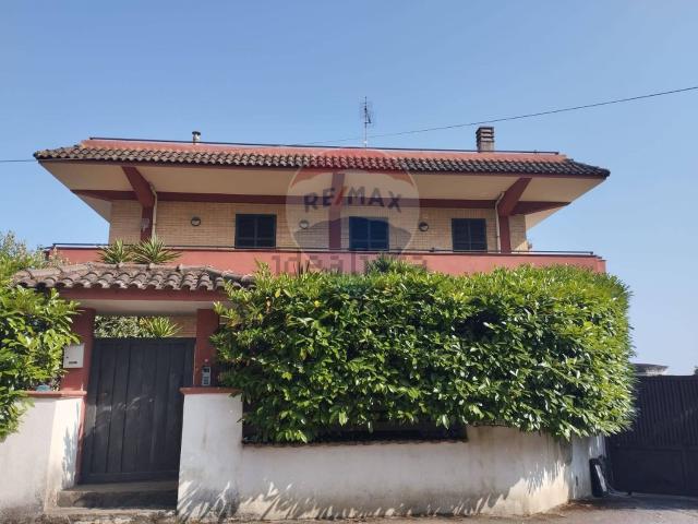 Casa in vendita a Ausonia, Lazio