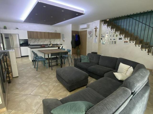 Casa in vendita a Rossano Veneto, Vicenza