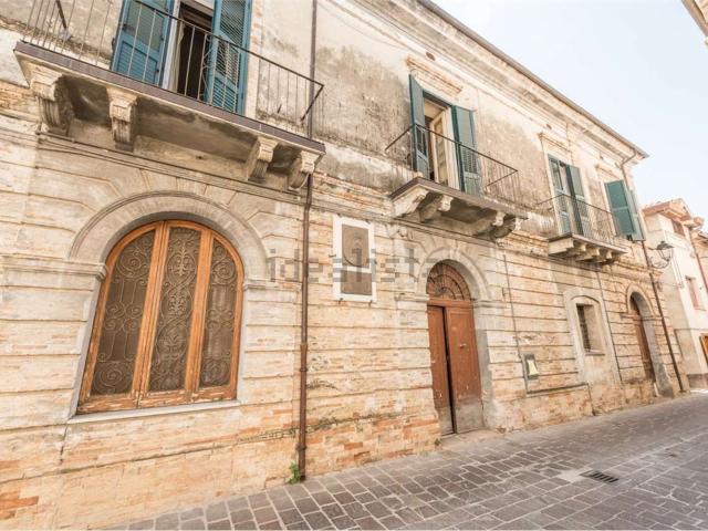 Casa in vendita a Ortona, Abruzzo