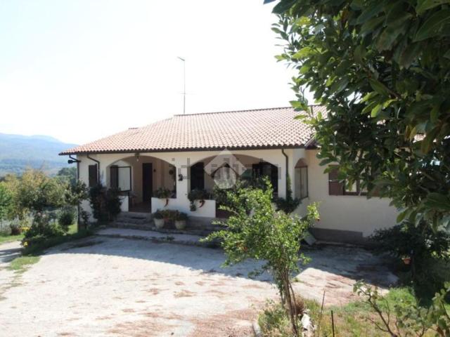 Casa in vendita a Oliveto Sabino, Torricella in Sabina